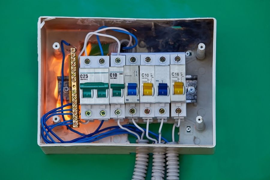 Ataşehir Elektrikçi